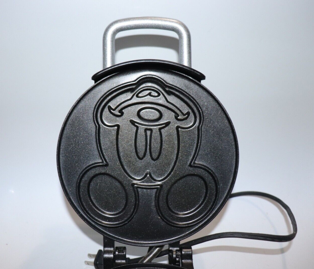 Disney DCM-1 Classic Mickey Waffle Maker Brushed Stainless Silver