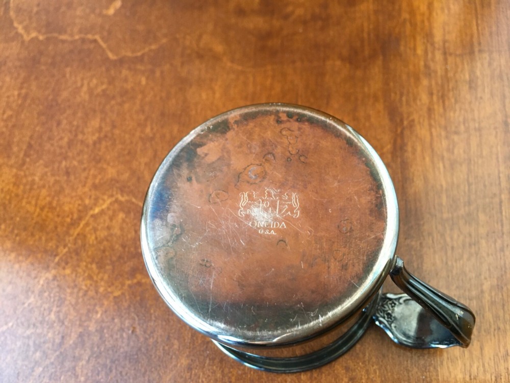 Vintage Oneida Silver Plated Baby Cup