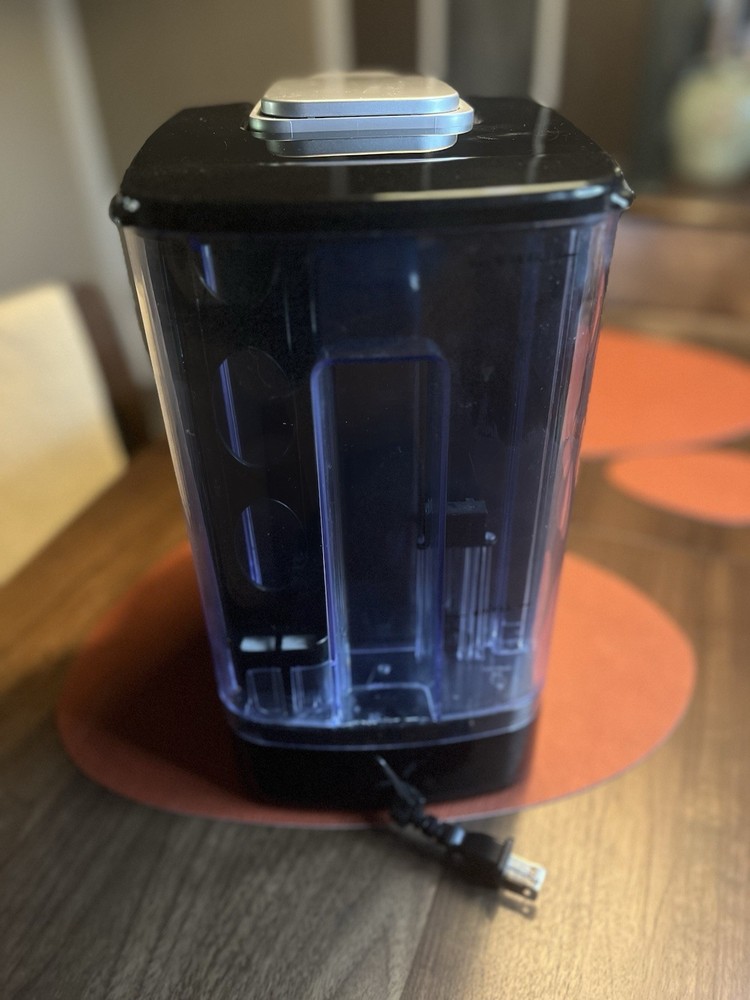 Cuisinart Premium Single Serve Coffee Maker Model SS-5 Black And Silver Compact