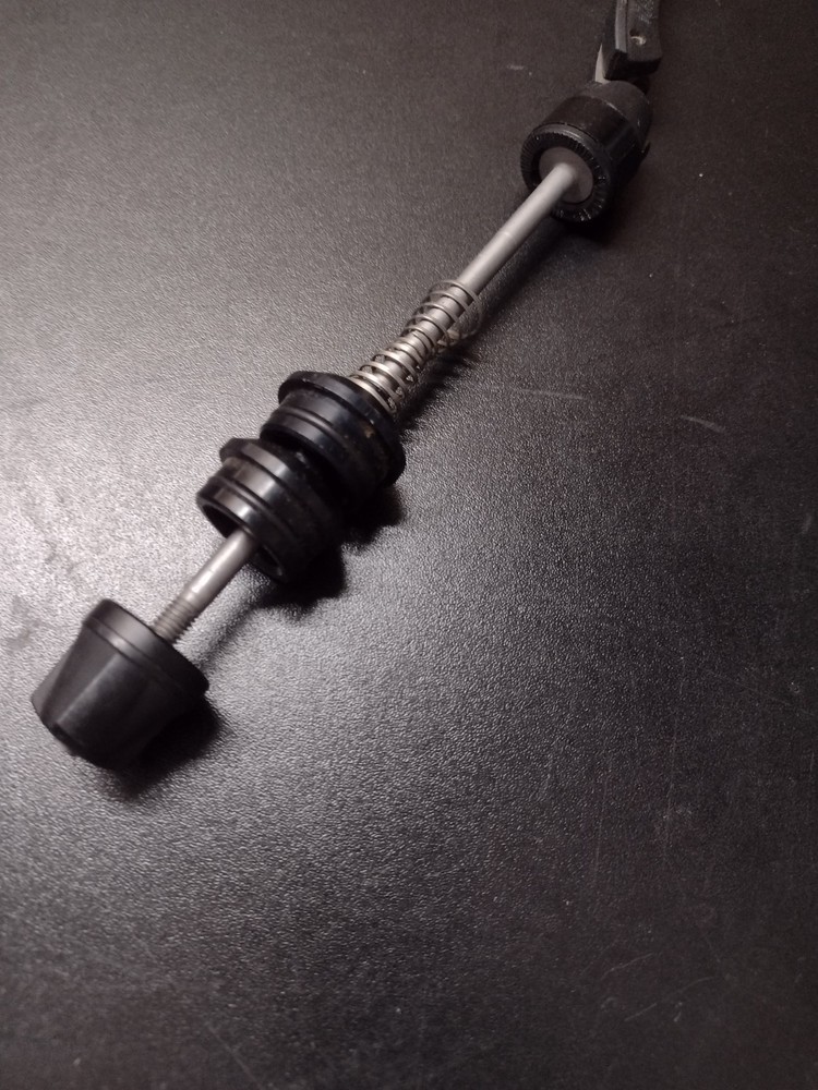 Mavic Front Skewer With Axle End Caps