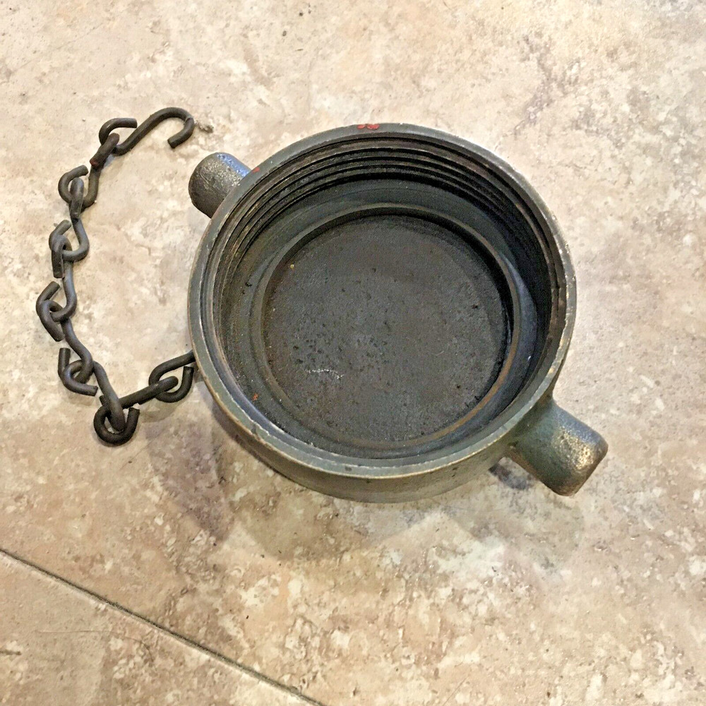 BRASS HYDRANT CAP - 2-1/2" FEMALE