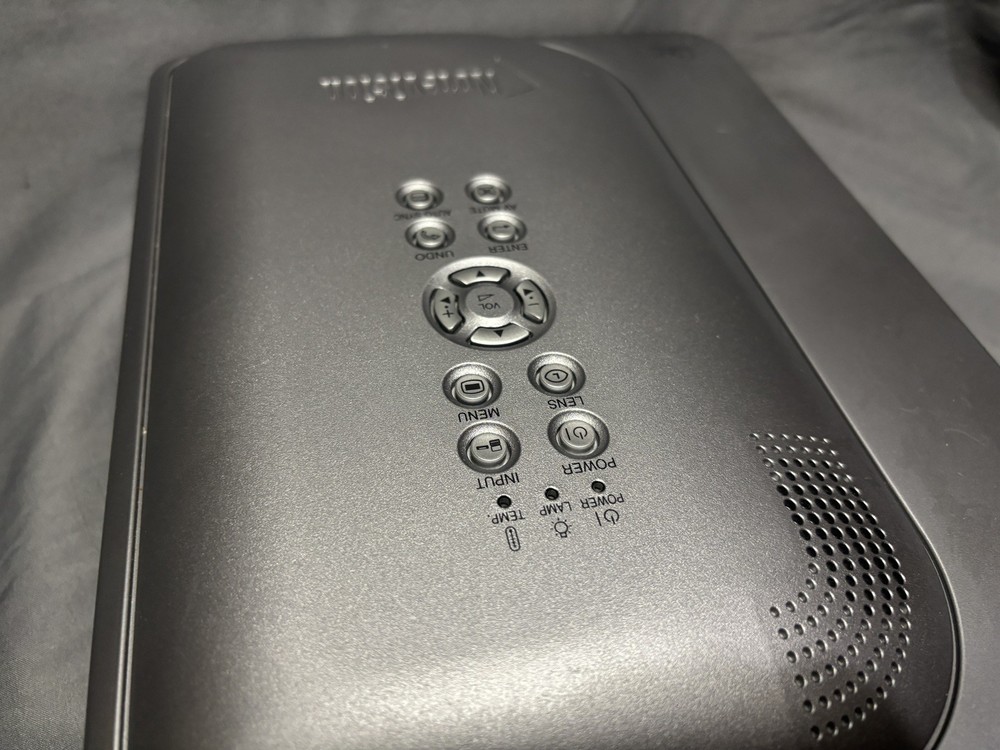 SHARP NOTEVISION PG- M20X DIGITAL VIDEO PROJECTOR W/ ACCESSORIES DLP