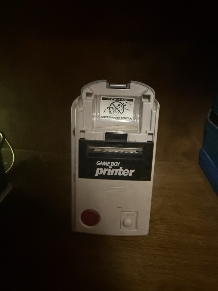 Gameboy Printer *Untested* , Missing Top Lid.