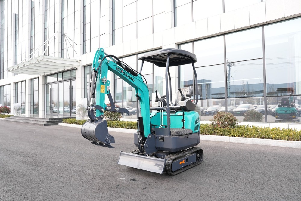 B&S EPA engine，13.5hp mini excavator, pilot control system,, free delivery.