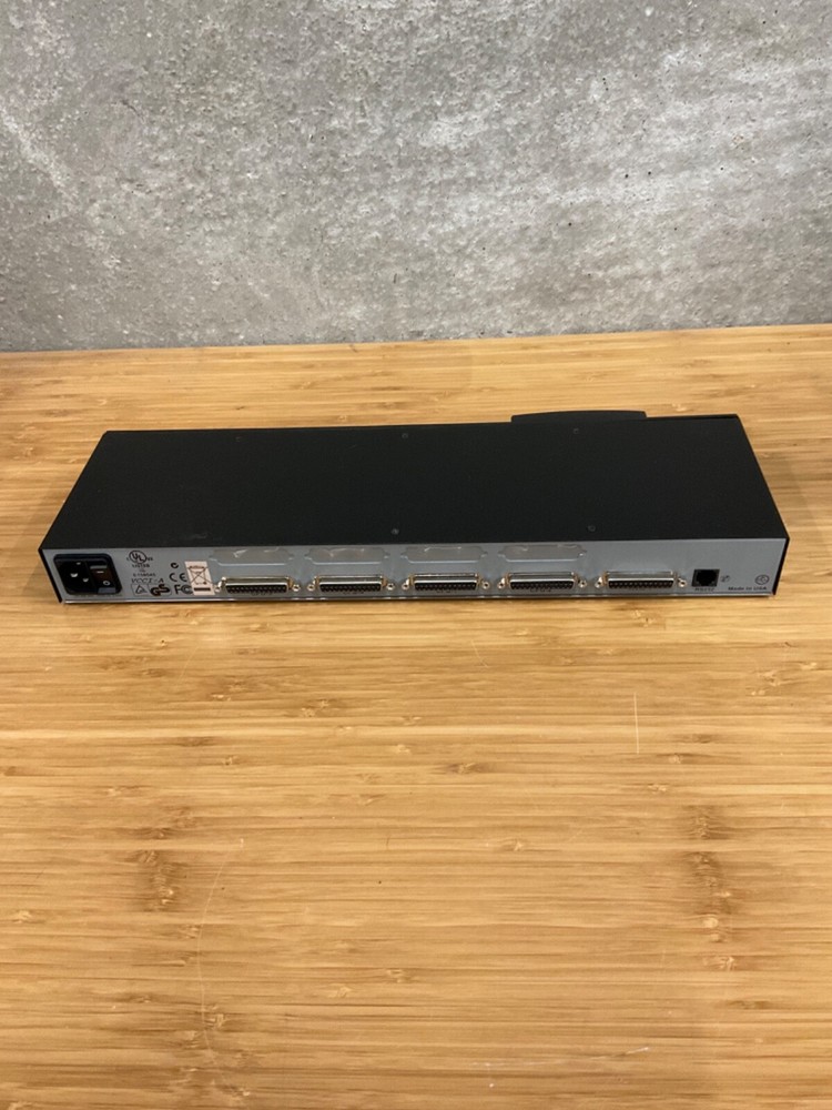 Black Box ServSwitch Ultra KVM Switch Model KV5004SA-R2