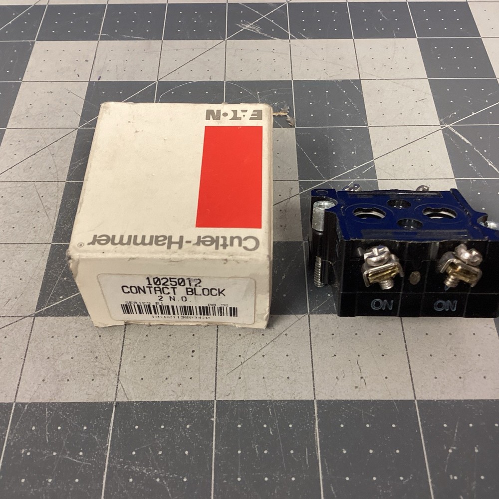 Cutler Hammer Selector Switch 1025012 (LPW25P)