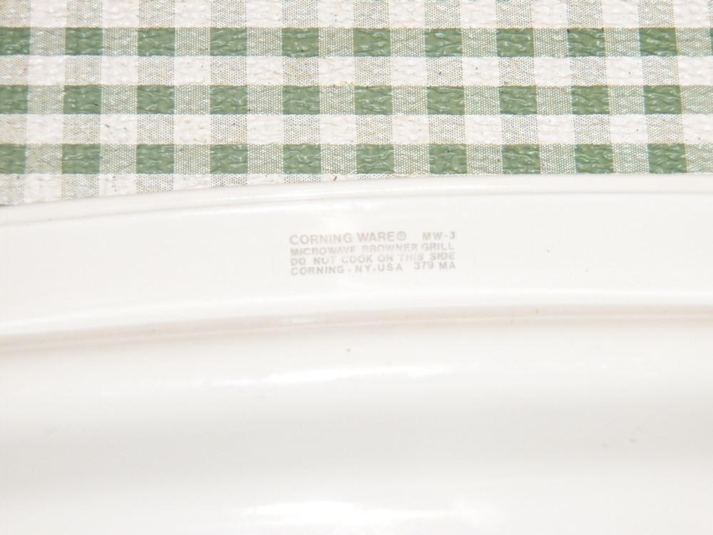 CORNING WARE MW-3 Rectangular Microwave Browner Grill