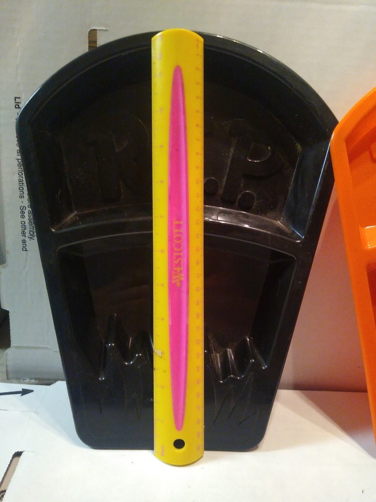 Gravestone Party Tray Set- Halloween