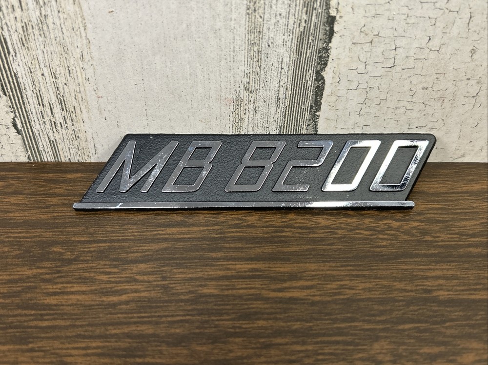 Mac Tools - MB 8200 - Toolbox Metal Emblem