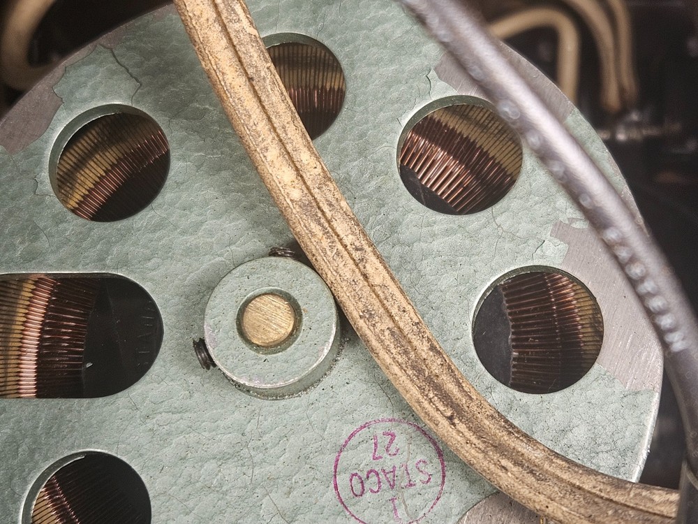 Vintage Standard Electrical Adjust-A-Volt Variable Transformer Variac Untested