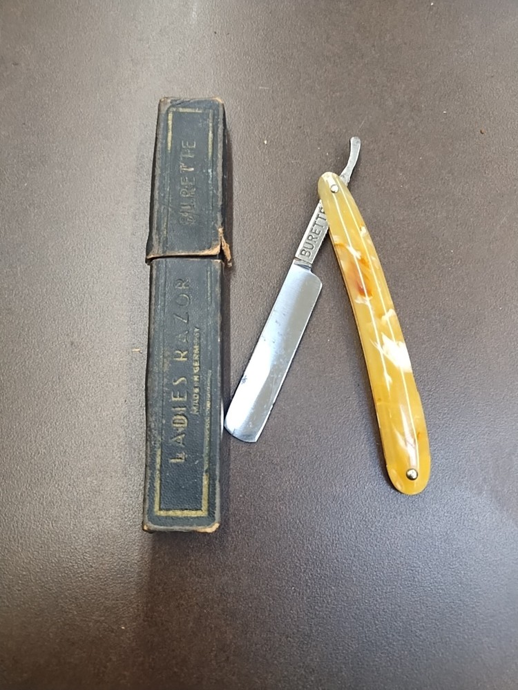 Ladies Razor Burette (C19)