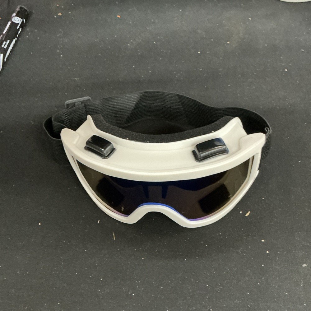 Snow Goggles White And Black