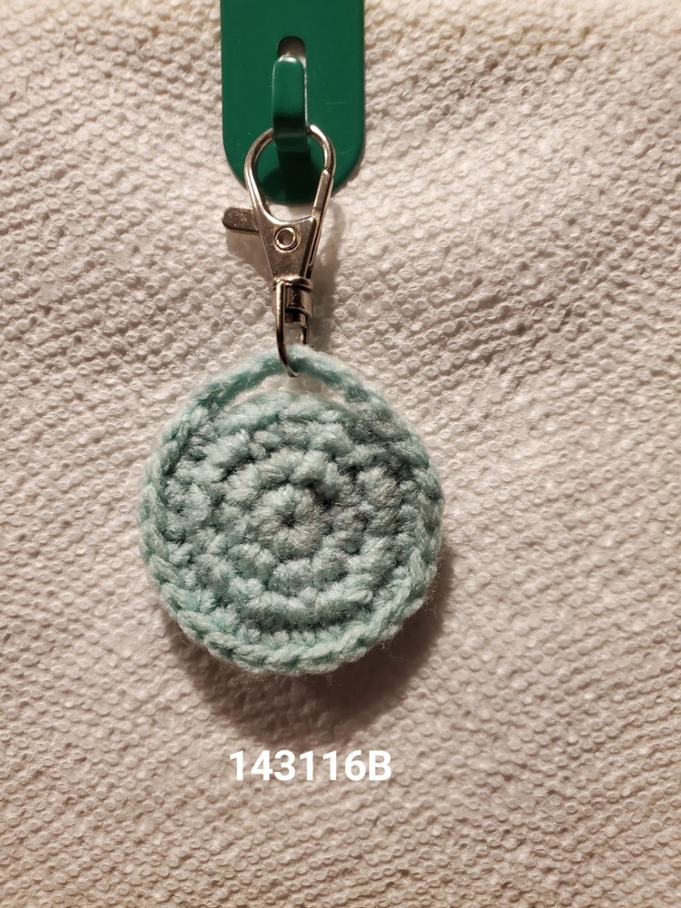 Handmade Crochet Clip-on Quarter Keeper - Round