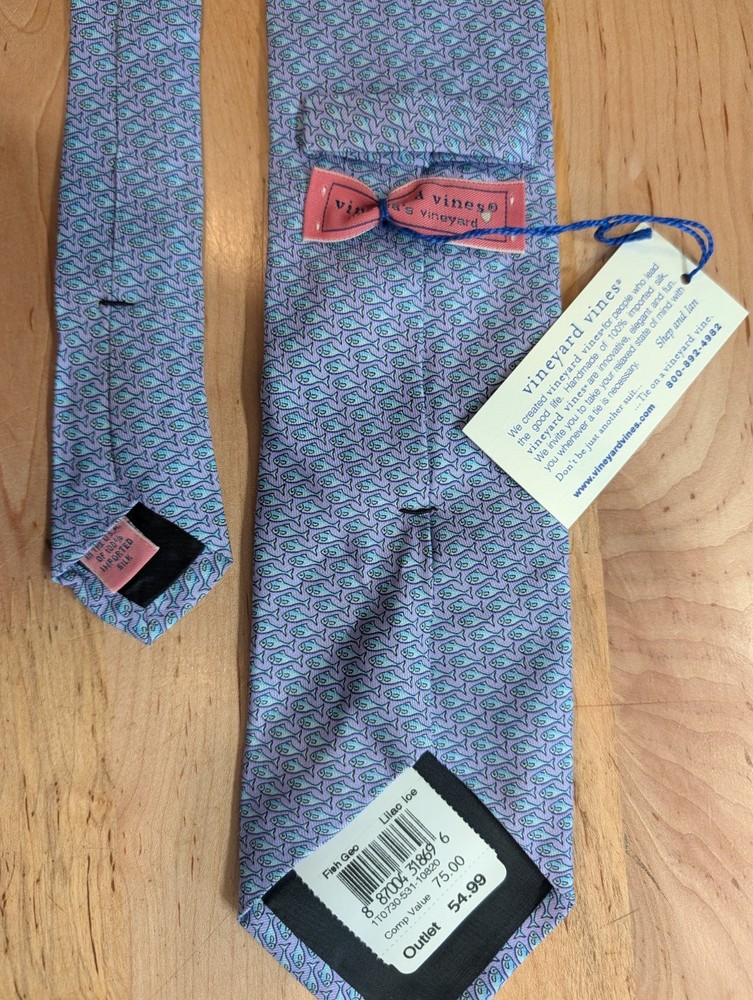 Vineyard Vines 100% Silk Tie Blue Purple Fish Pattern NWT NEW
