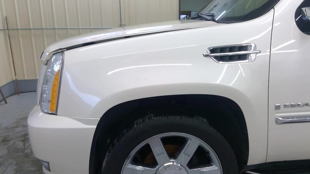 ESCALADE 2008 Battery Tray 1726409
