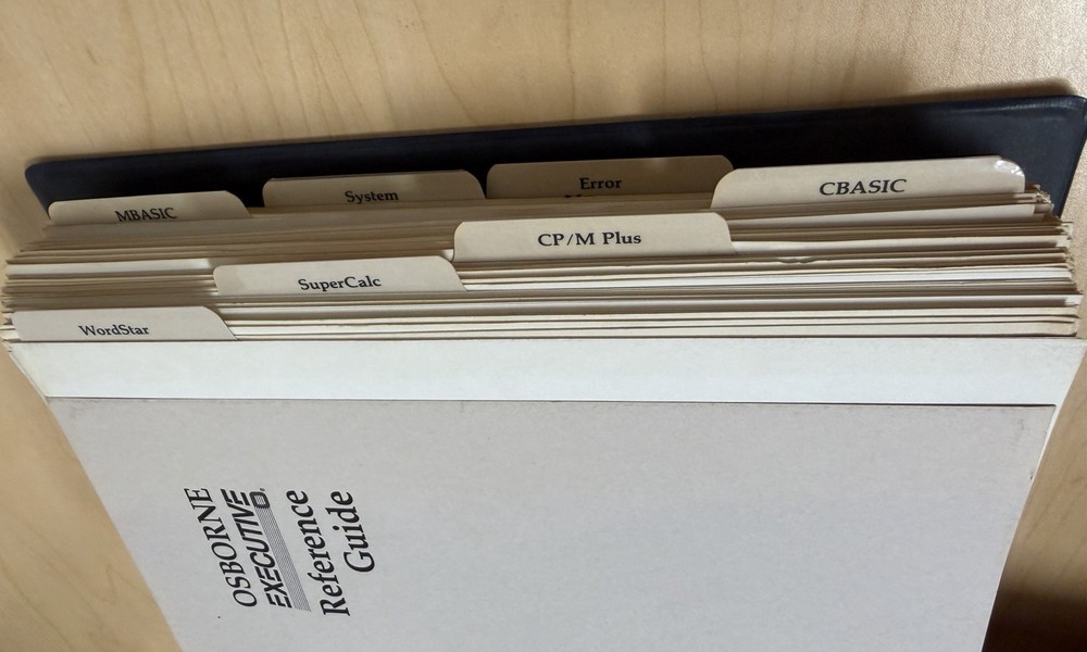 Osborne Executive Reference Guide Binder – WordStar etc.