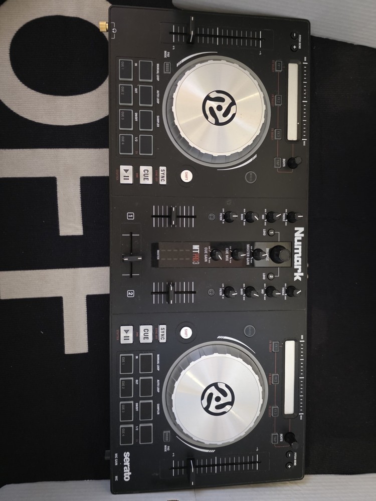 Numark Mixtrack Pro 3 DJ Controller Audio Equipment
