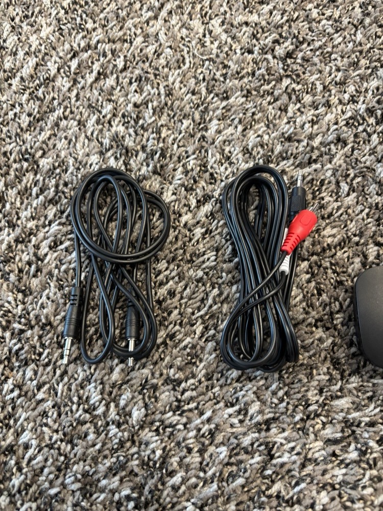 MEE audio Connect Dual-Headphone Bluetooth Wireless Audio Transmitter (USED)