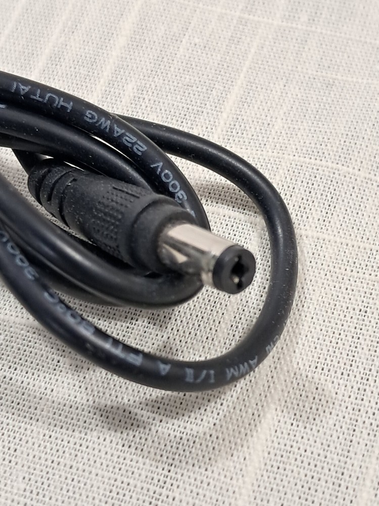 auto dc plug to power plugs 12 volt VWX