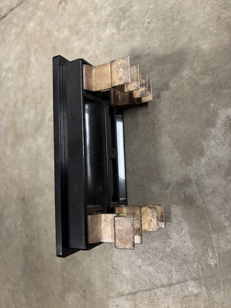 SQUARE D 100 AMP MAIN FUSE PULLOUT FUSE HOLDER - OLD STYLE - PLASTIC HANDLE