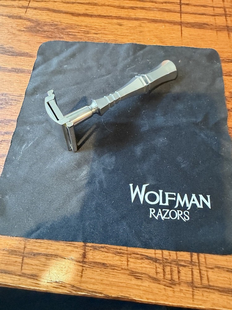 Wolfman WR2 .95 Solid Bar Double Edge Razor, Brushed Matte Finish, Darwin Handle
