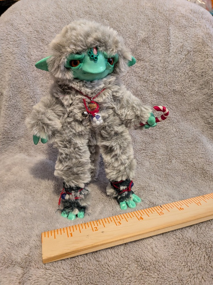 Winter Christmas Creature Posable Figure