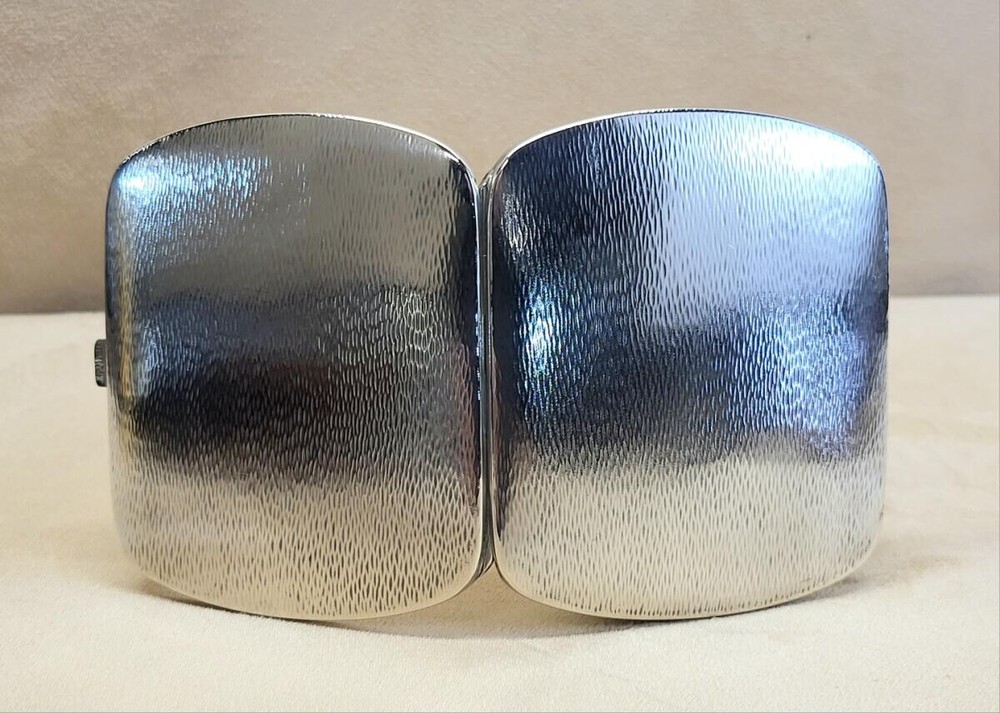 Xmas 1926 German Deco Shagreen Textured .800 Solid Silver Case nearly pristine