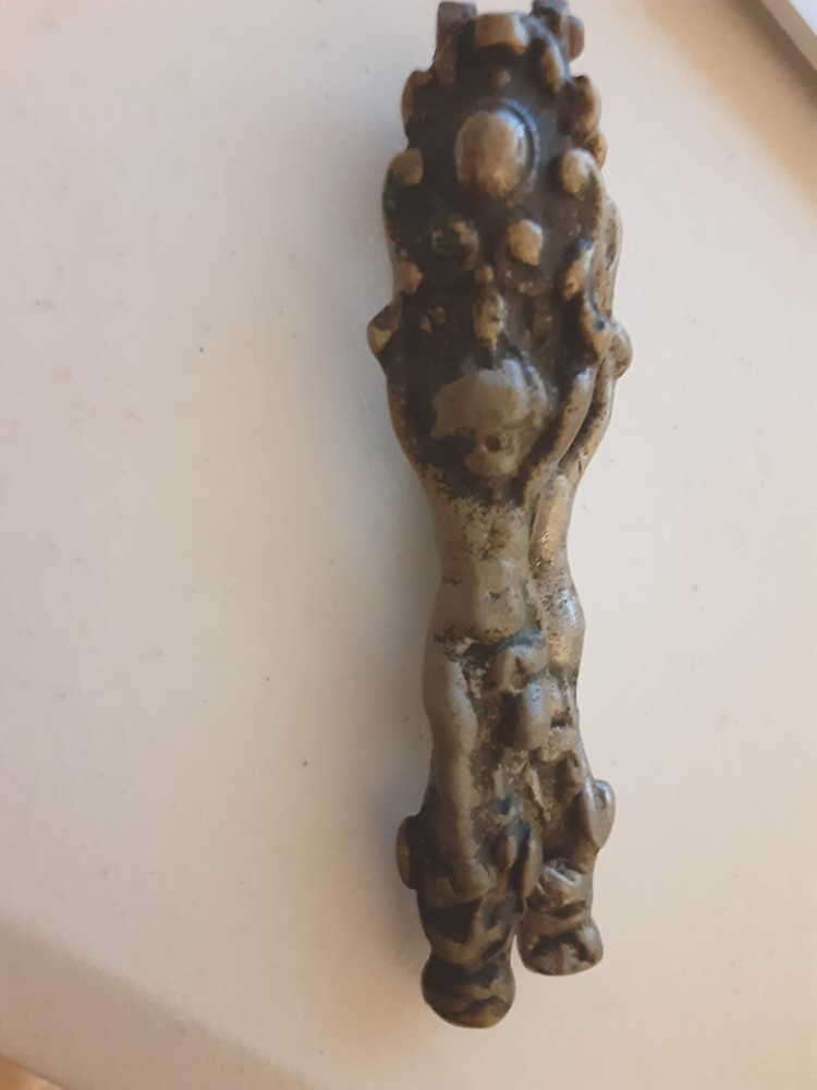 VTG./ ANTIQUE SOLID BRASS NUTCRACKER W/ CHERUB HANDLES