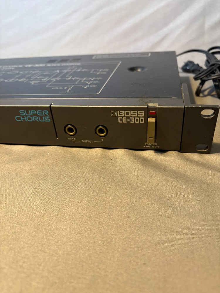 Boss CE-300 Super Chorus Guitar Effects Processor