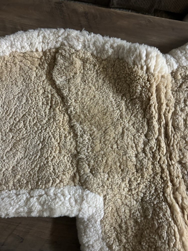Fleeceworks Sheepskin Show Hunter Pad *SIZE: SMALL MEDIUM
