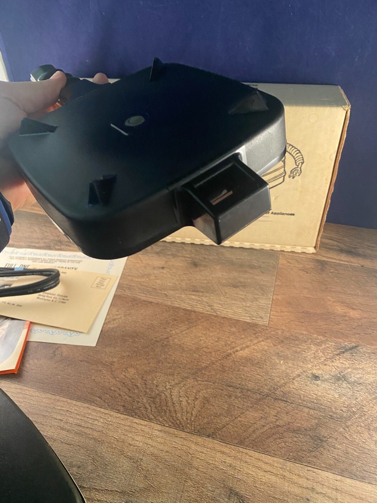 Vintage HAMILTON BEACH "Little MAC" 60 Second Burger Machine