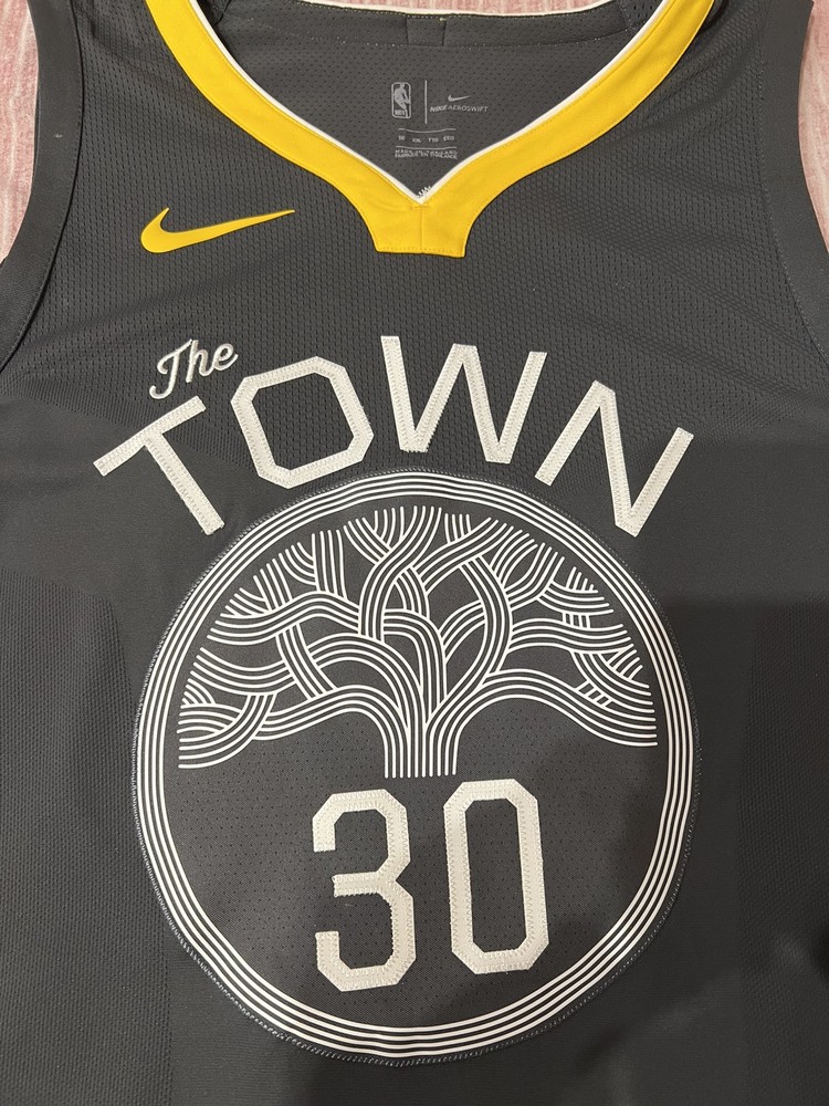 NBA - Original and Authentic Jersey (Authentic, not Swingman) Stephen Curry