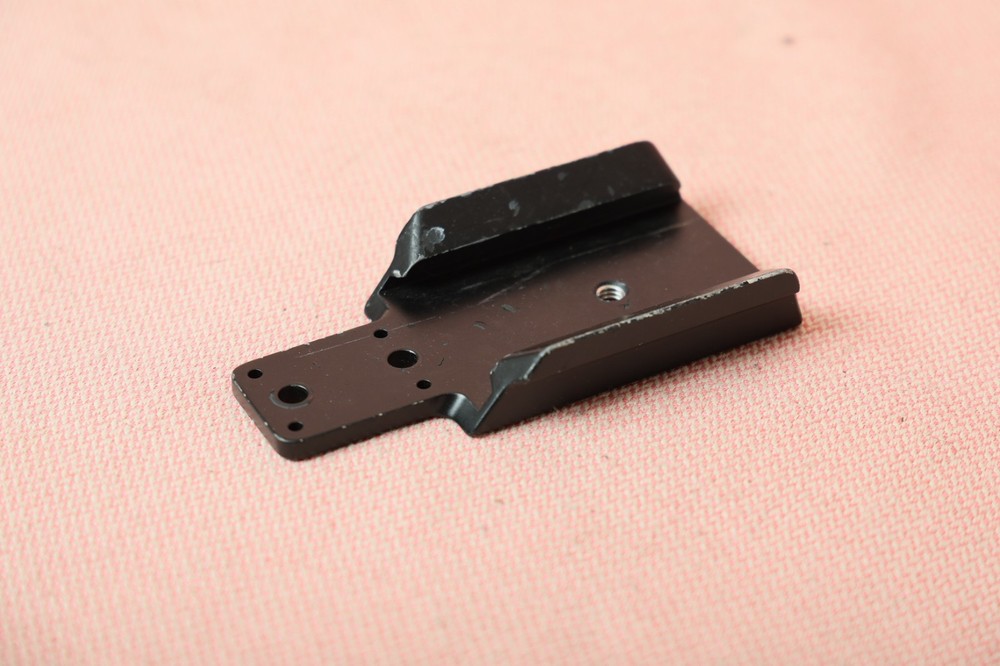 Video Support - Blackmagic URSA Mini VF Adapter Plate