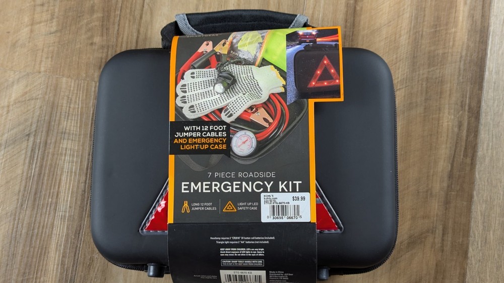 Smartgear 7 Piece Roadside Emergency Kit