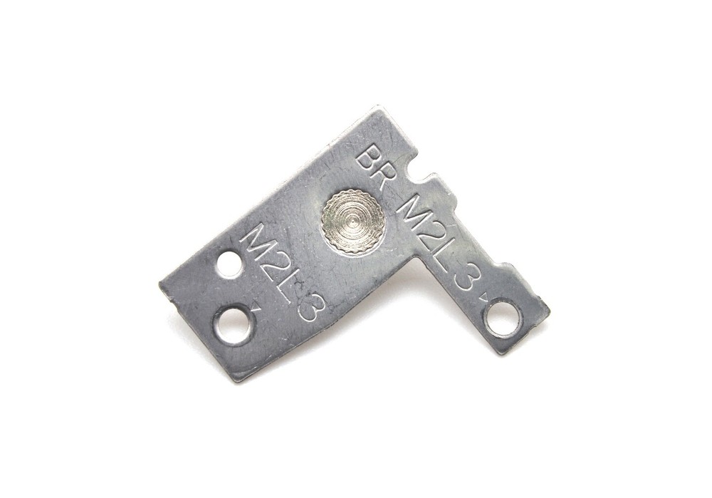 D8N62 - Bracket, FPR