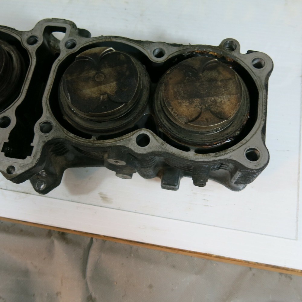 Suzuki RF600 #2 Barrels and Pistons