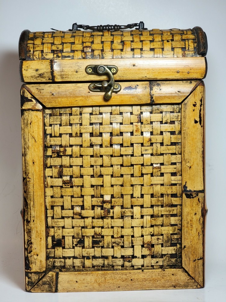 Vintge Bamboo Table Top Tall Thin Treasure Chest w/Latch