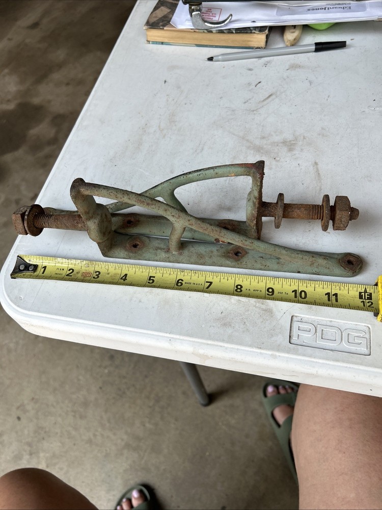 Vintage Case Iron Shelf Bracket Pair Unbranded 3 Sets