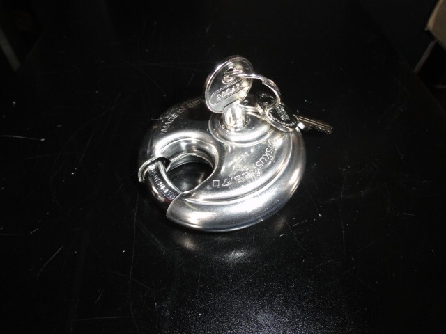 ABUS Stainless Diskus 28 70 Pad Lock with keys