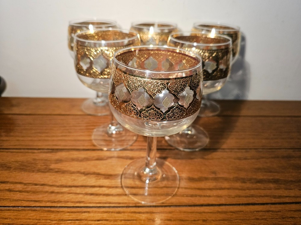 VINTAGE SET OF 6 ARCOROC STEMWARE GOBLETS(VELENCIA PATTERN)