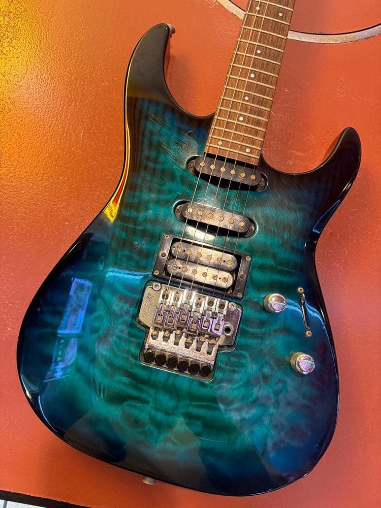 Fernandes electric guitar gradation blue