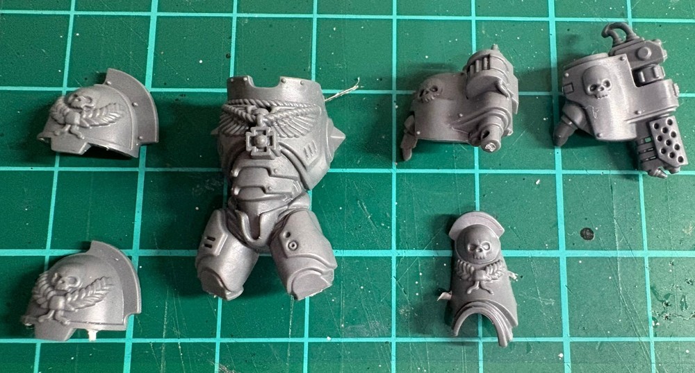 Warhammer 40K Primaris Aggressors Sergeant Upgrade Pack – Variant C Compatible