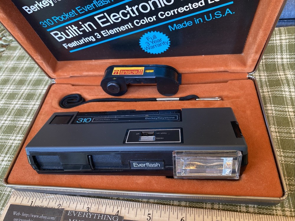 VINTAGE Berkey Keystone 310 Pocket Electronic Everflash Camera TESTED & WORKING