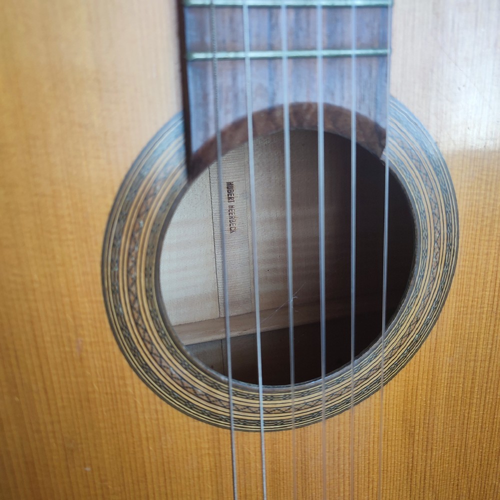 Klasszikus gitár, Hubert Heerbeck gitár