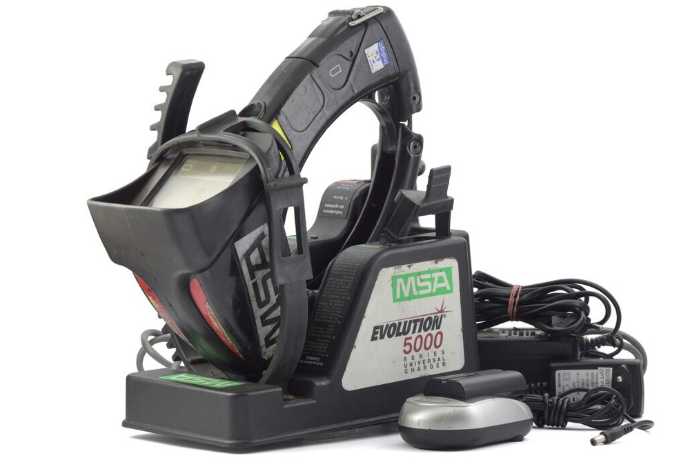 MSA Evolution 5200 Thermal Imaging Camera with Vehicle Mounted Charger