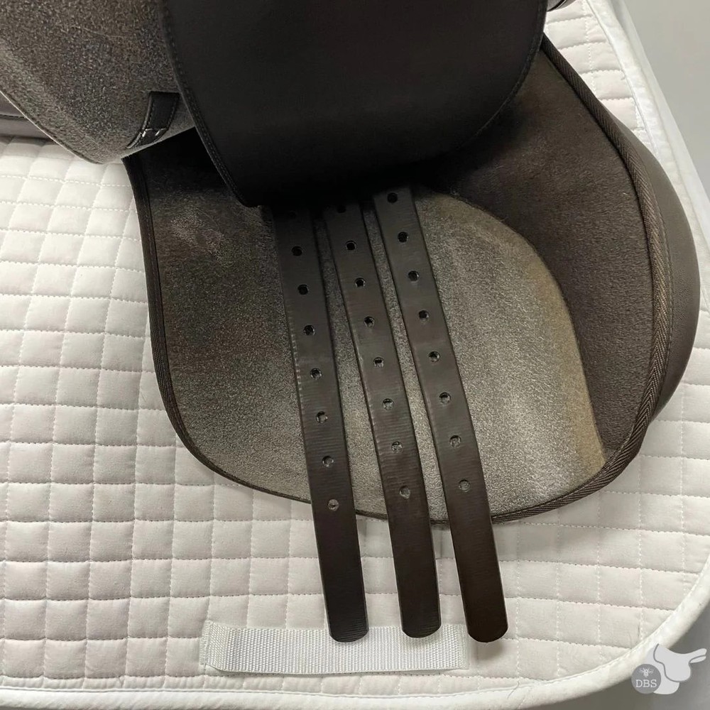 Wintec 17" Interchangeable 250 AP Saddle