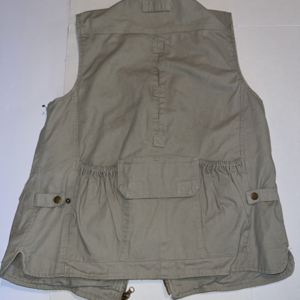 U.S. Spec Tactical Tan Multi Pocket All-Weather Vest Medium