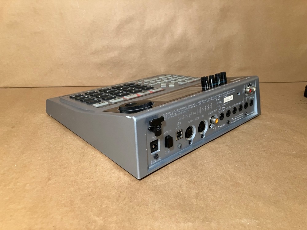 Boss Dr-880 Dr. Rhythm Drum Machine