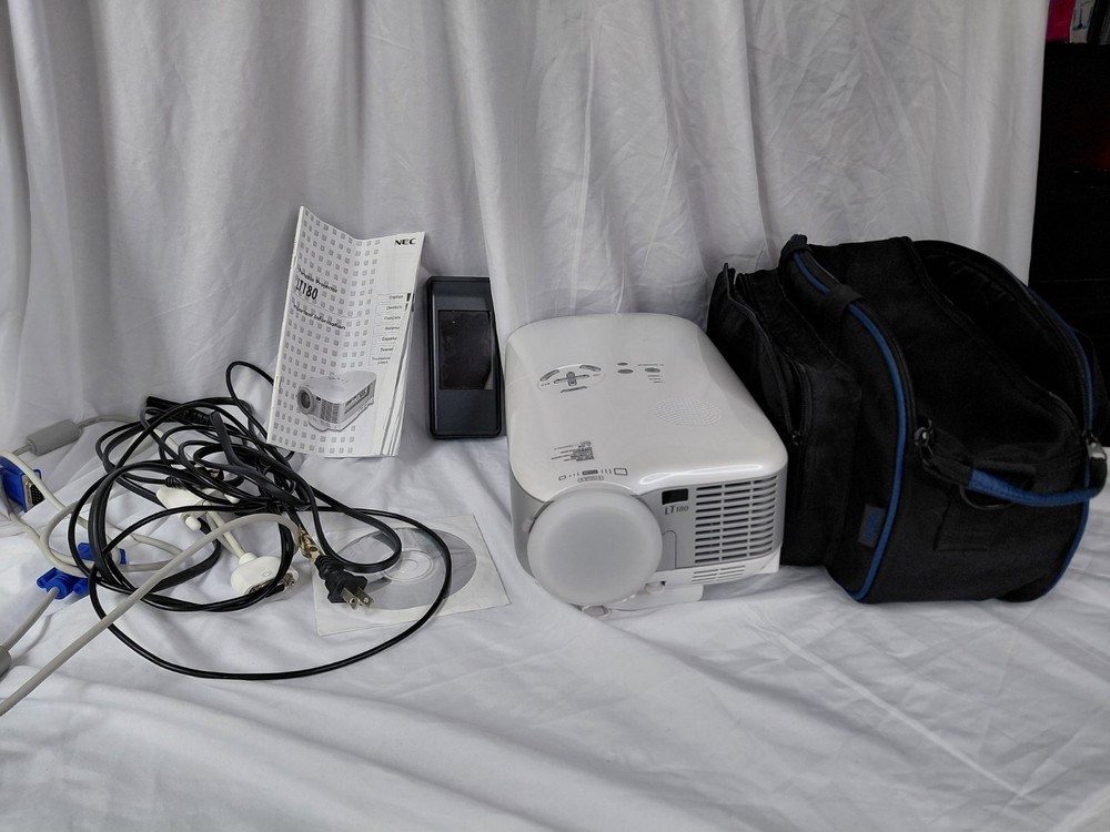 NEC LT 180 Projector