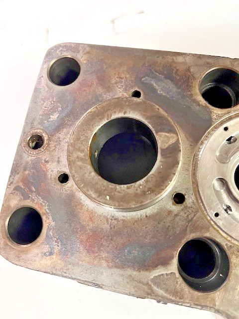 Sandvik 14534528 HE122 Partition Cover